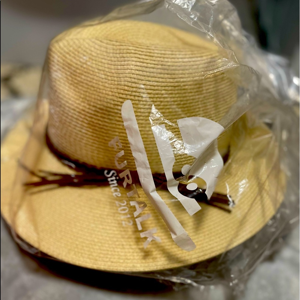 White beach fedora